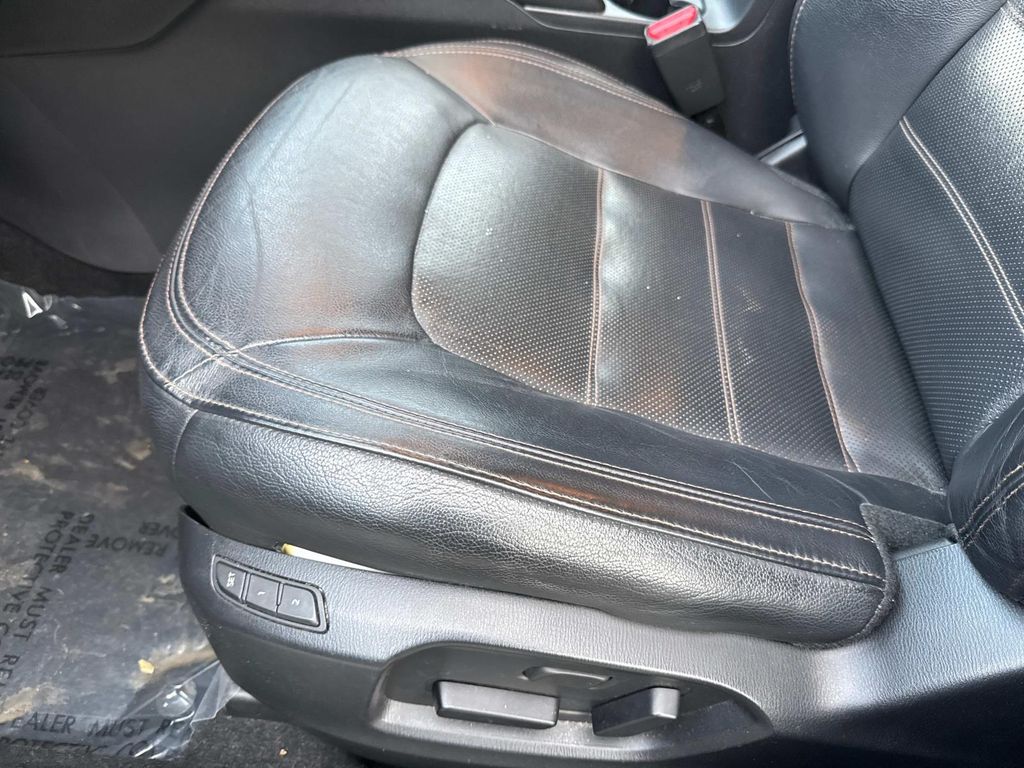 2022 Mazda CX-5 2.5 S Preferred photo 22