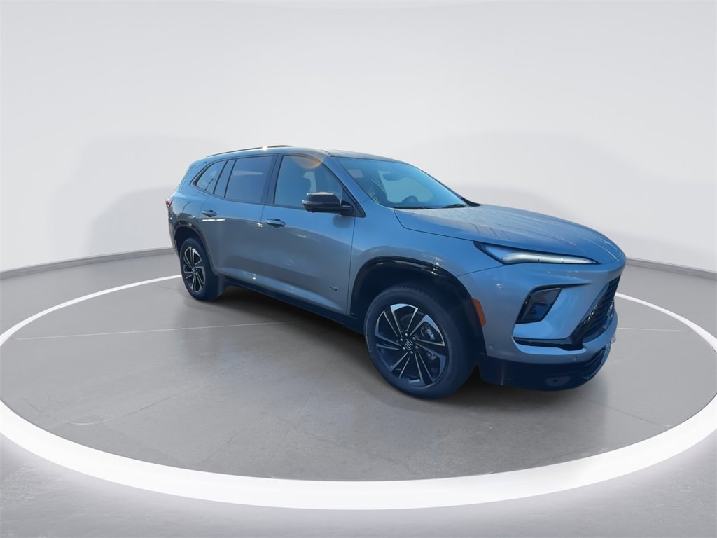 2026 Buick Enclave Sport Touring photo 2