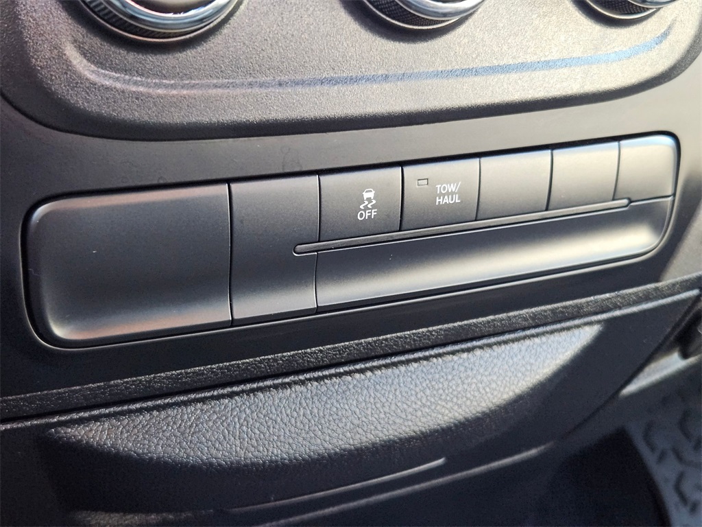2013 Ram 1500 Tradesman Express photo 23