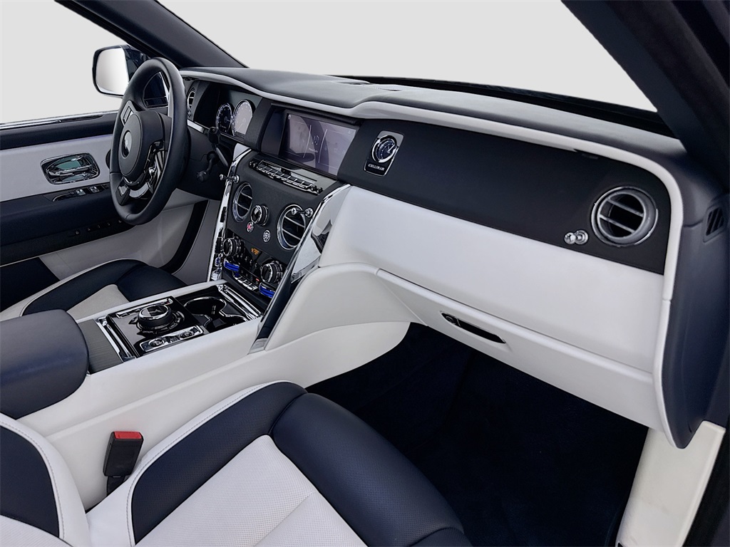 2020 Rolls Royce Cullinan photo 30