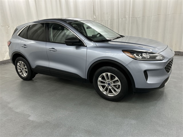 2022 Ford Escape SE's photo