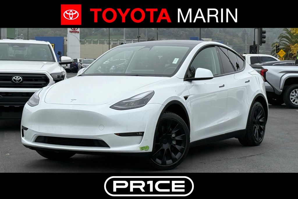 2023 Tesla Model Y Long Range's photo