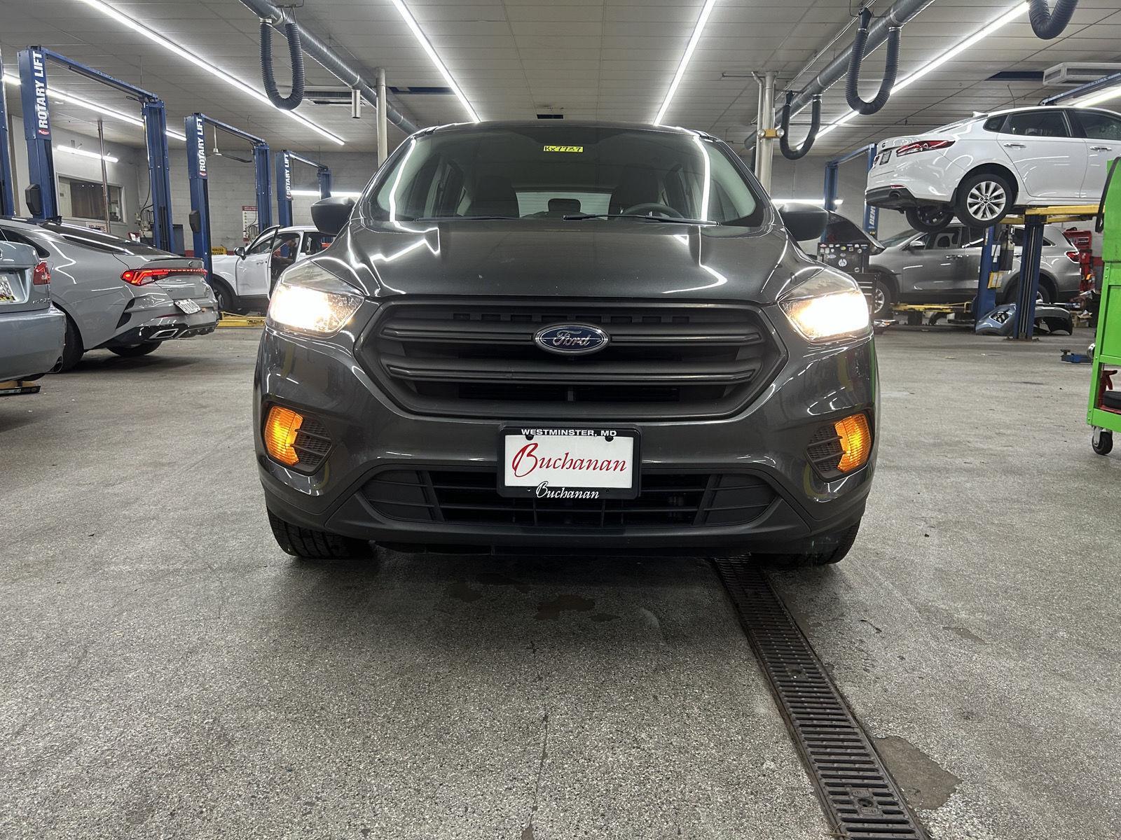 2018 Ford Escape S photo 2