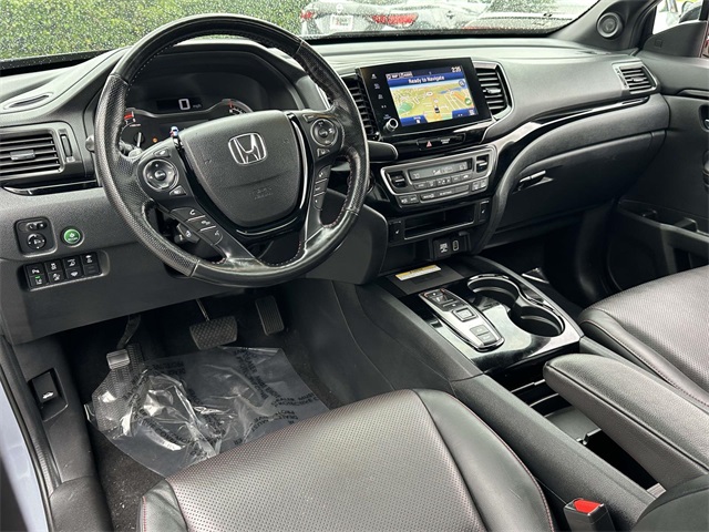 2023 Honda Ridgeline Black Edition photo 2