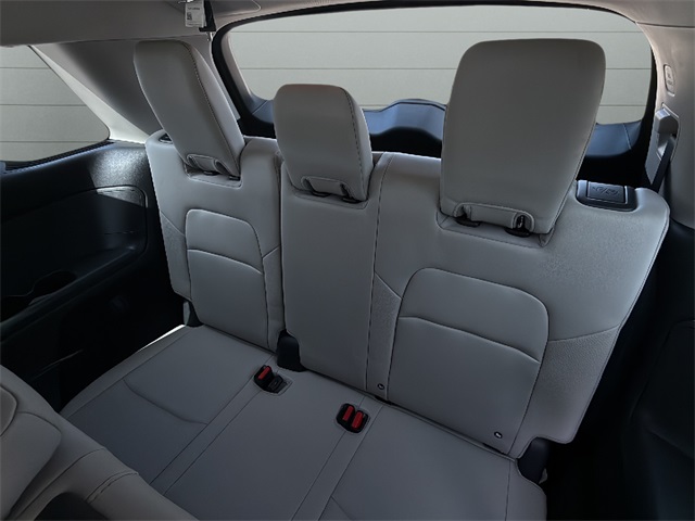 2024 Nissan Pathfinder SL photo 25