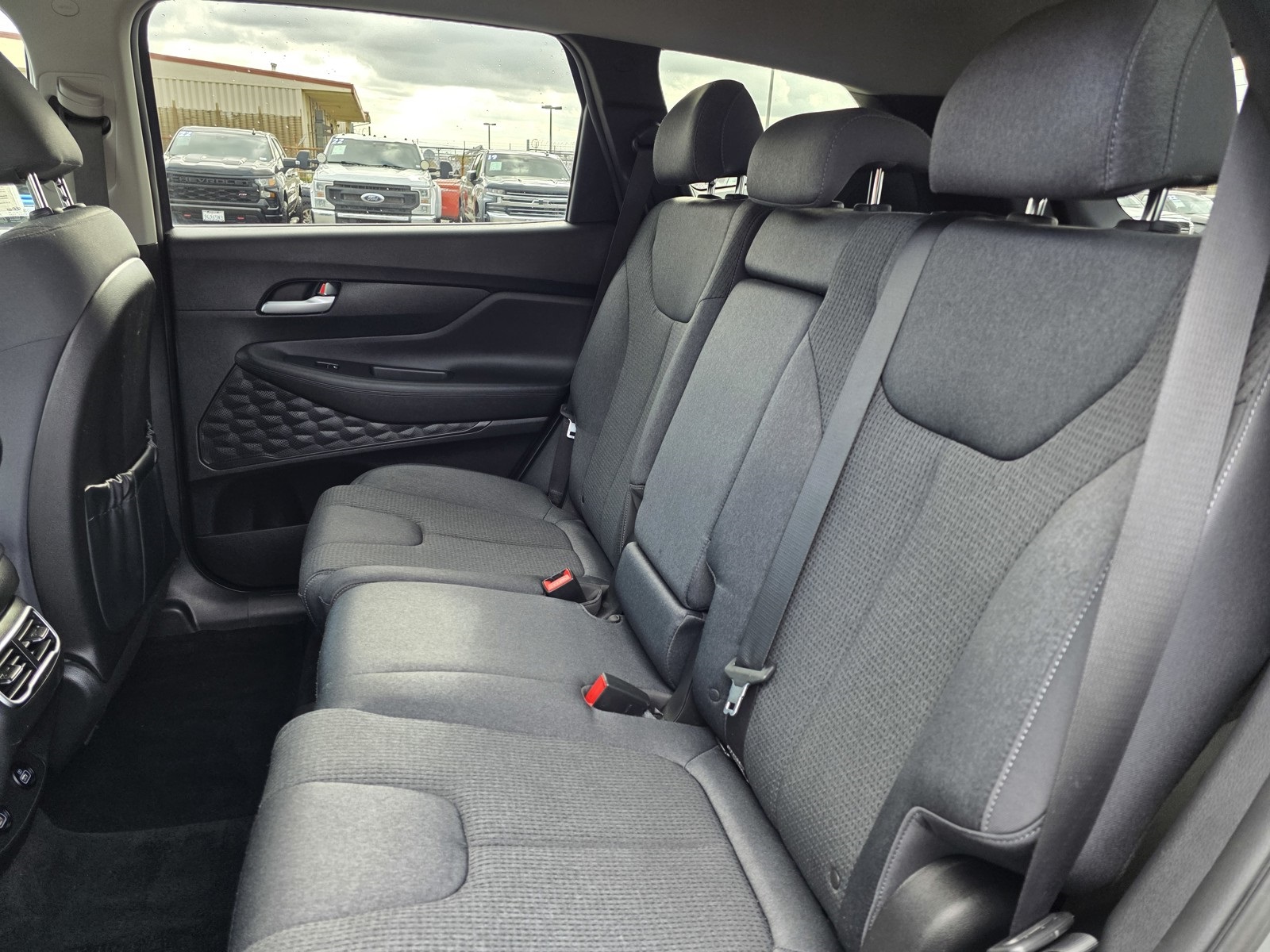 2022 Hyundai Santa Fe SEL photo 13