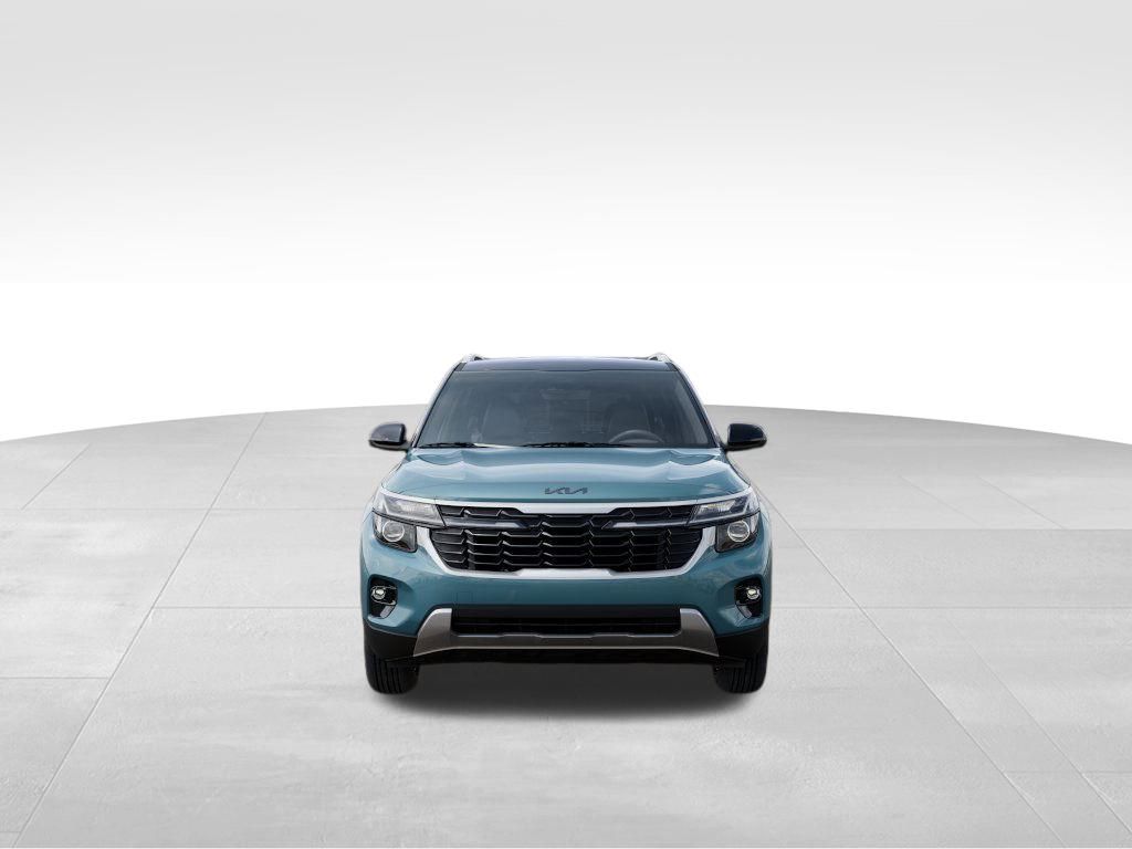 2025 Kia Seltos S photo 2