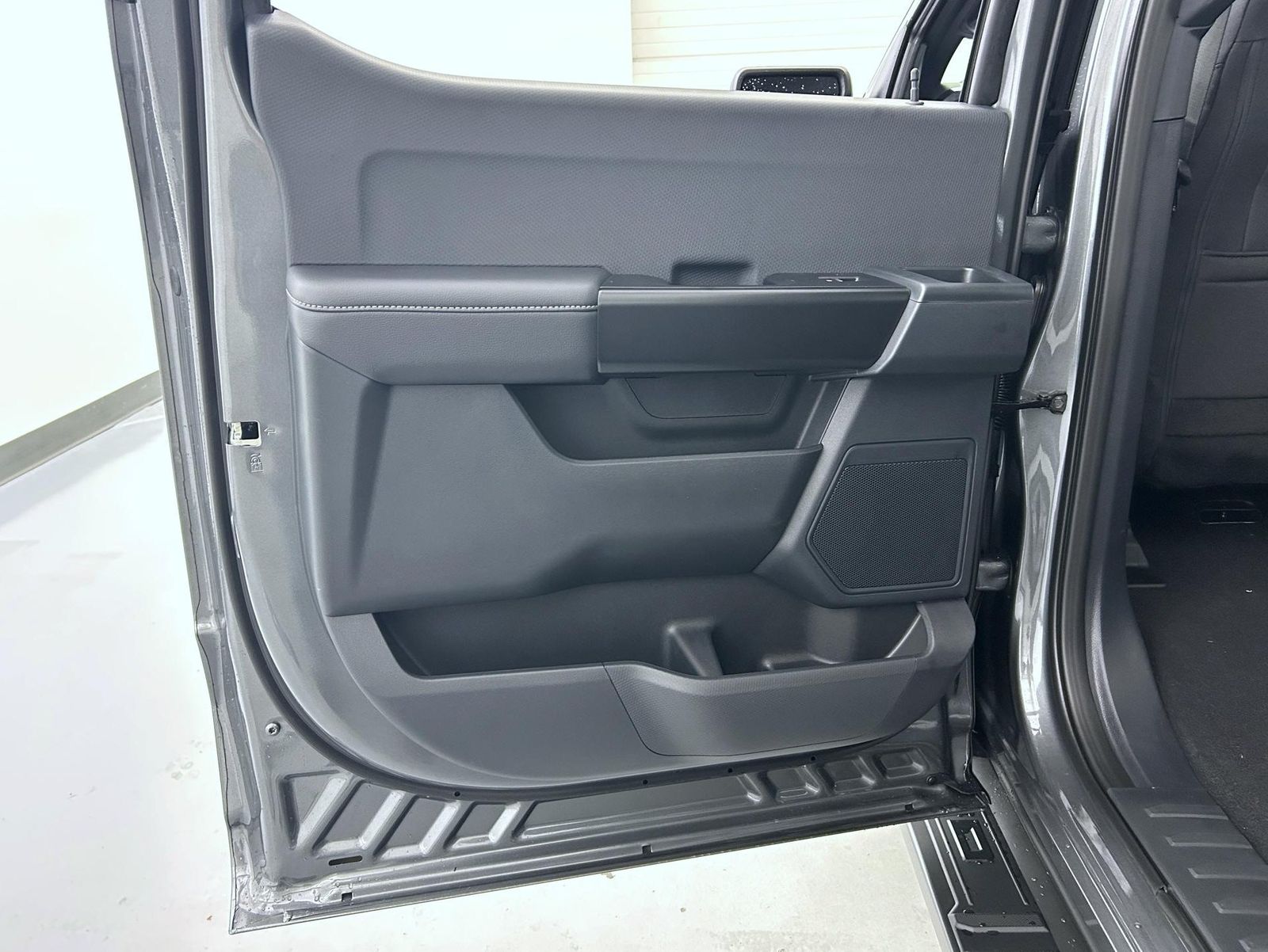 2025 Ford F-150 STX photo 20