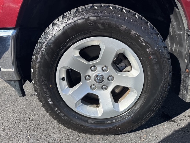 2019 Ram 1500 Tradesman photo 9