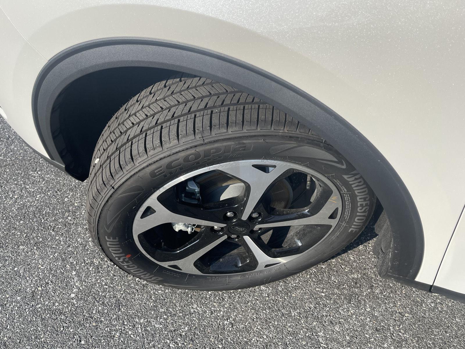2025 Ford Escape ST-Line Select photo 4