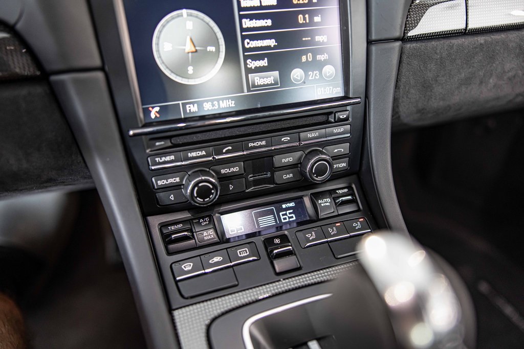 2016 PORSCHE 911 - Image 30