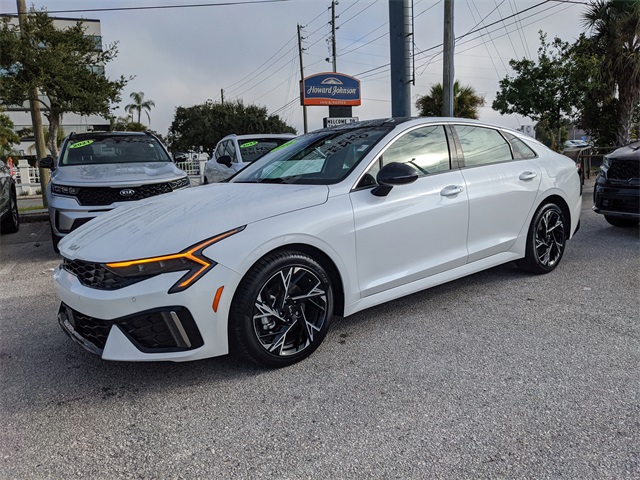 2025 Kia K5 GT-Line photo 2