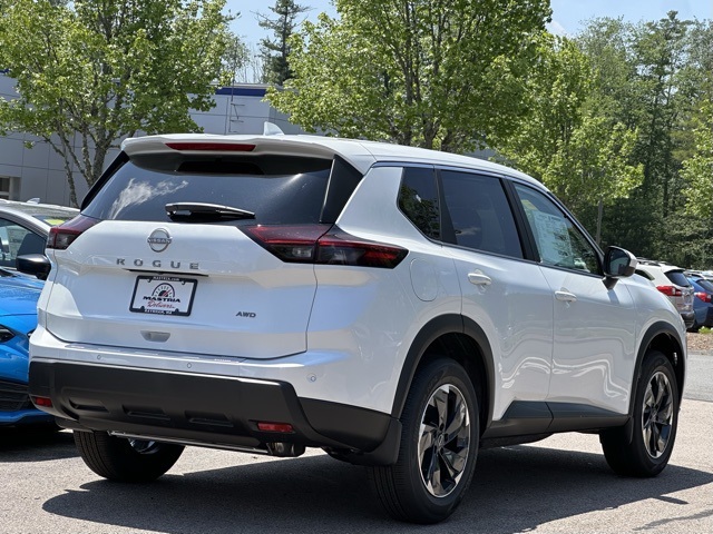 2025 Nissan Rogue SV photo 2