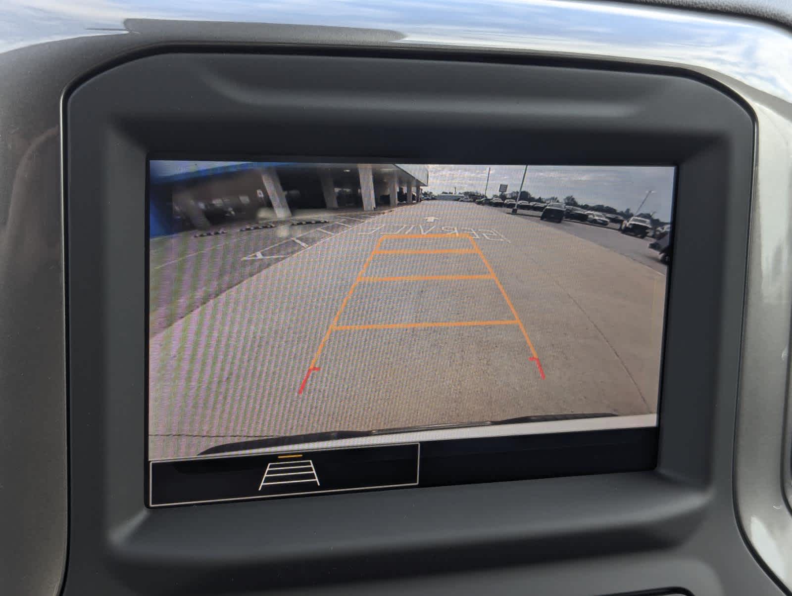 2025 Chevrolet Silverado 1500 photo 3