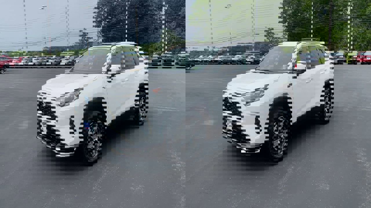 2021 Toyota RAV4 Prime XLE Premium photo 4