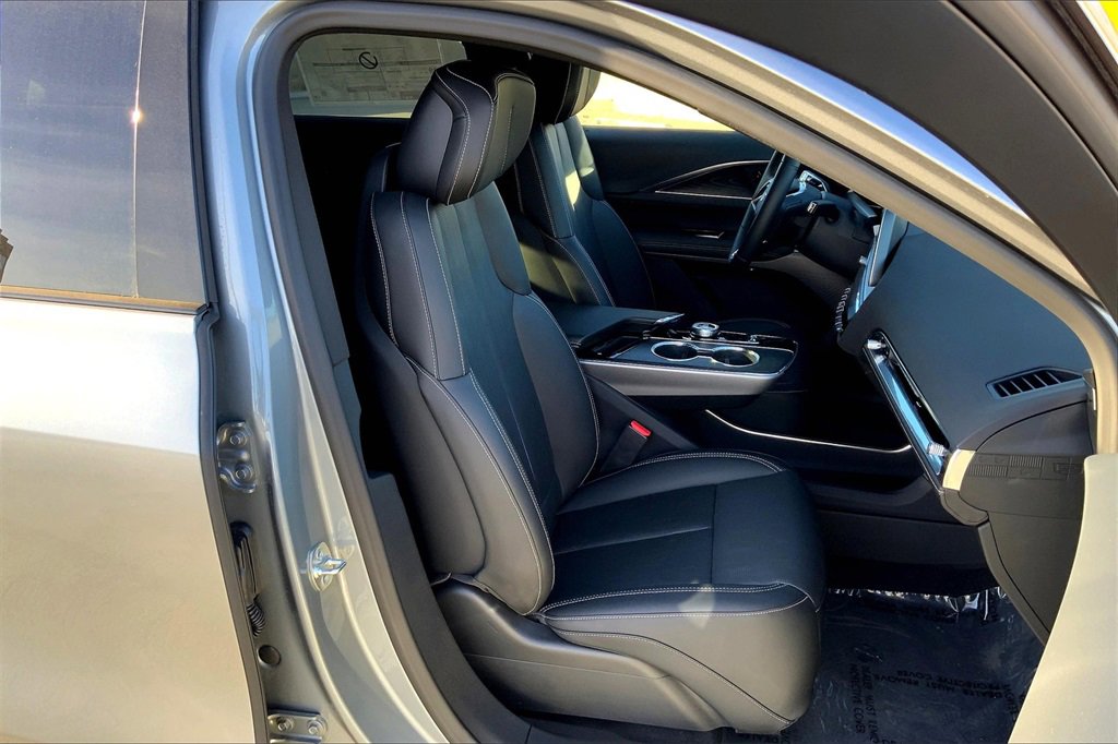 2025 Cadillac Lyriq Luxury photo 33