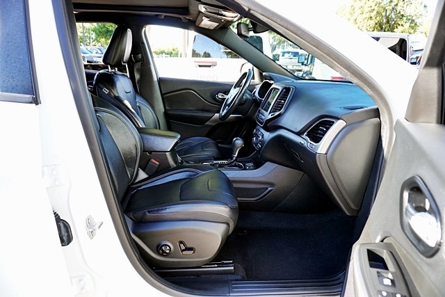 2021 Jeep Cherokee Latitude Lux photo 8