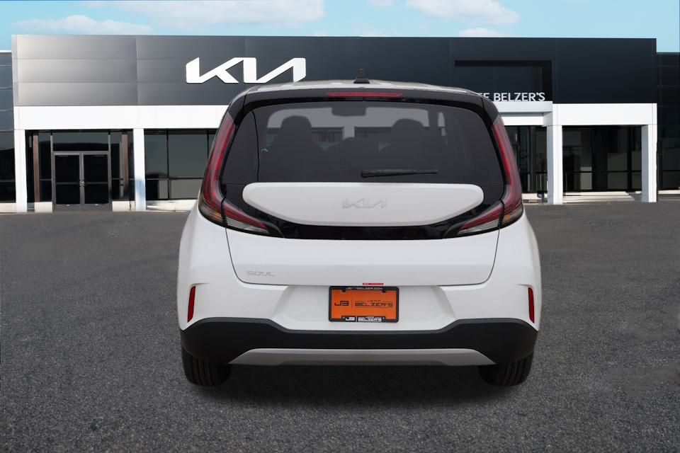 2025 Kia Soul LX photo 3