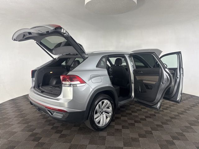 2023 Volkswagen Atlas Cross Sport V6 SE Technology photo 15