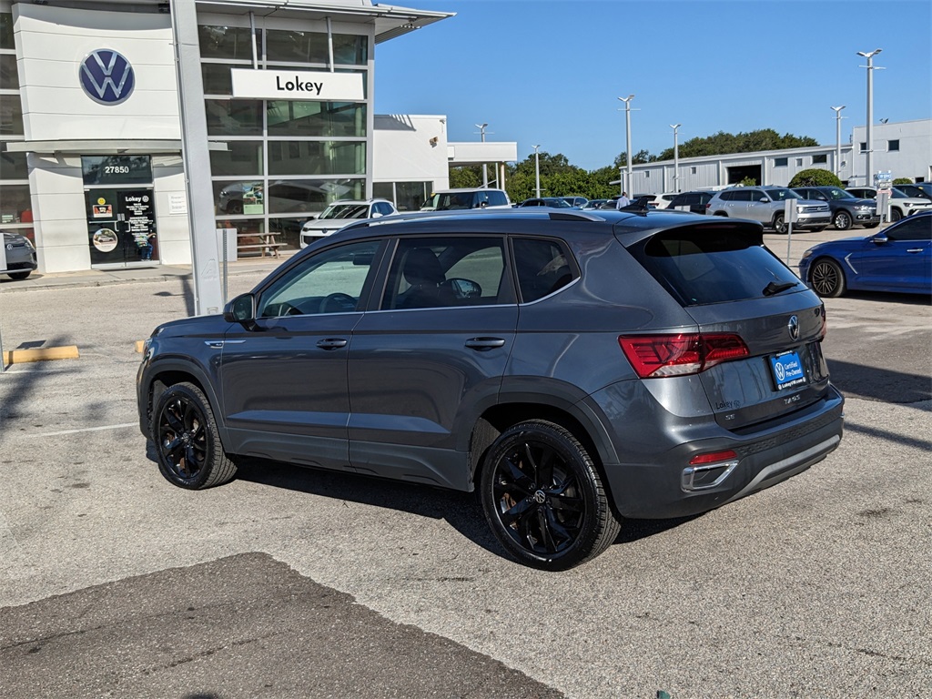 2022 Volkswagen Taos SE photo 4