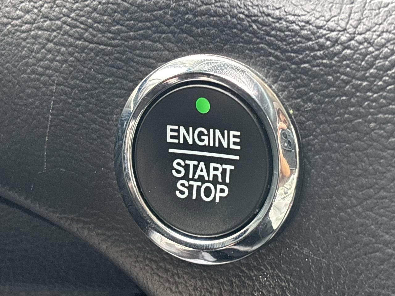 2022 Ford Edge Titanium photo 22