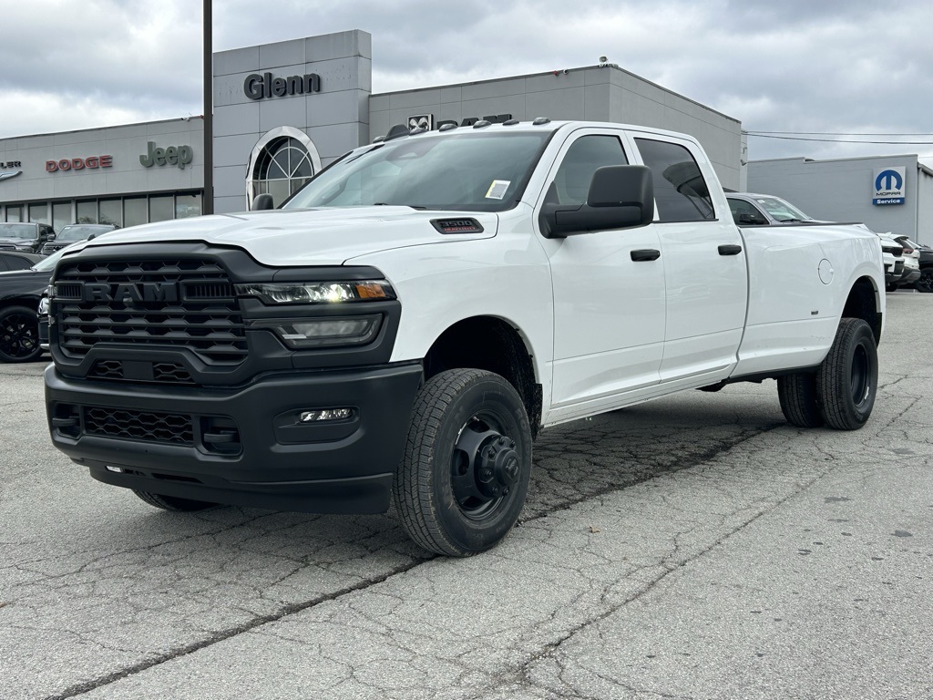 2026 Ram 3500 Tradesman photo 2