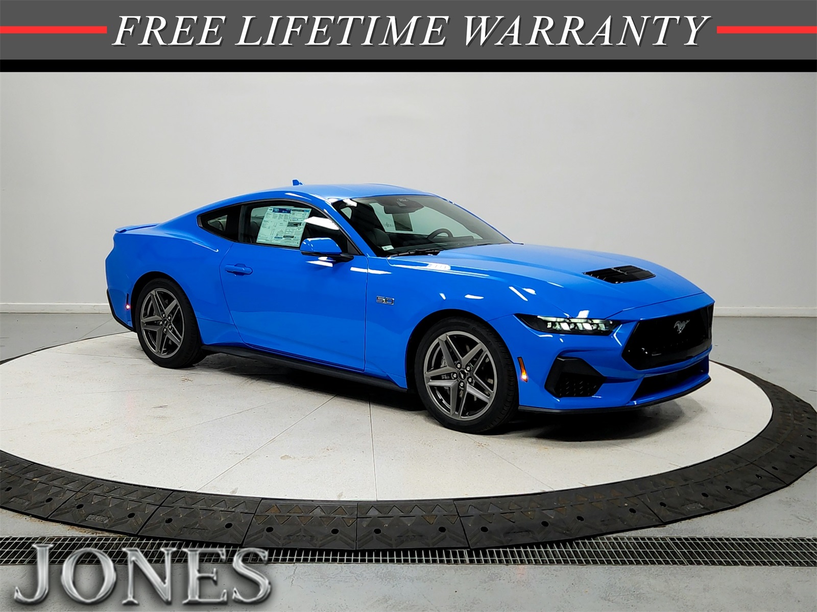 2025 Ford Mustang GT Premium's photo