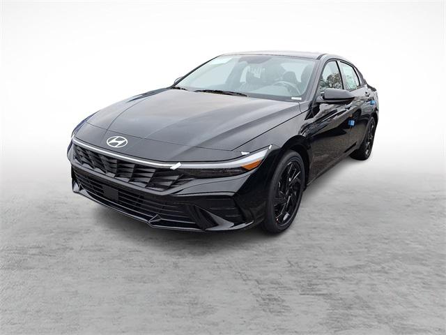 2026 Hyundai Elantra SEL Sport photo 3