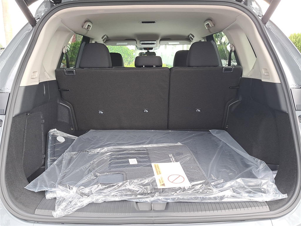 2026 Nissan Rogue SV photo 10