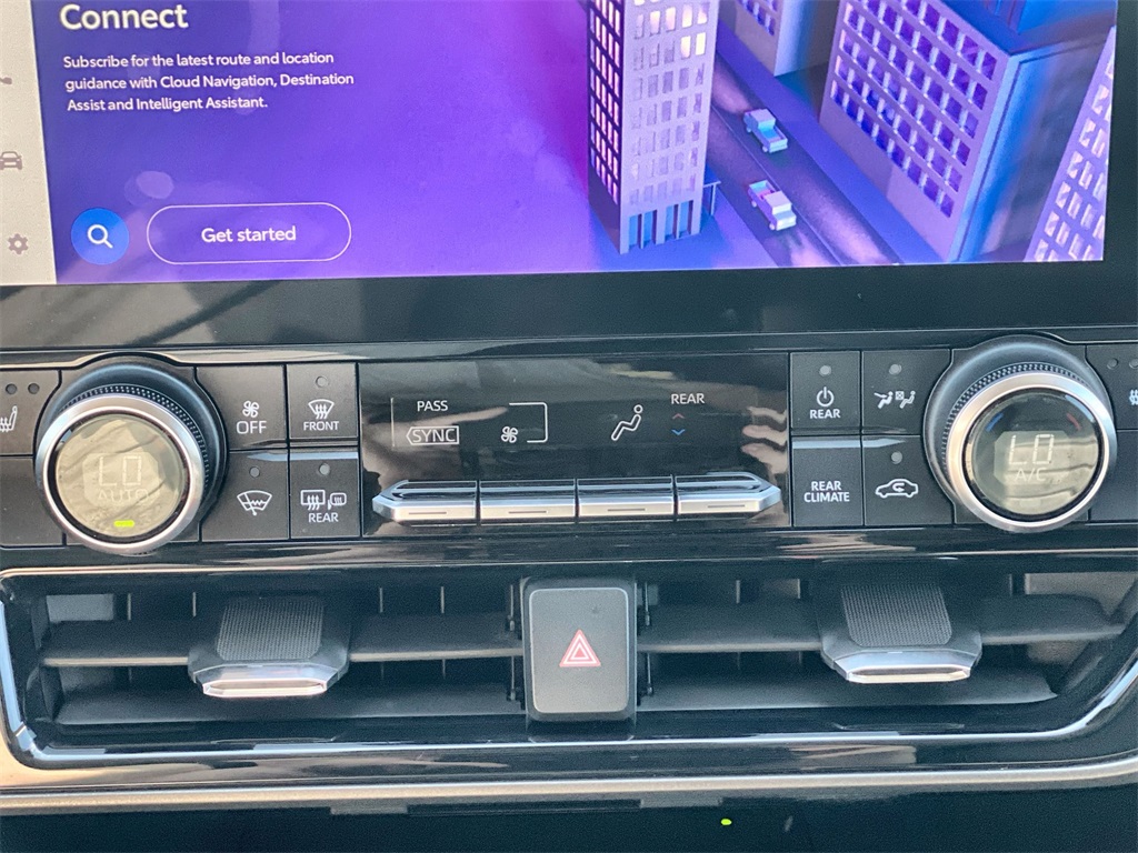 2023 Toyota Highlander XLE photo 14