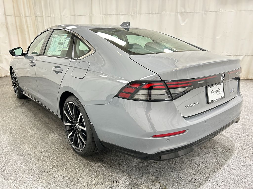 2025 Honda Accord Hybrid Touring photo 3
