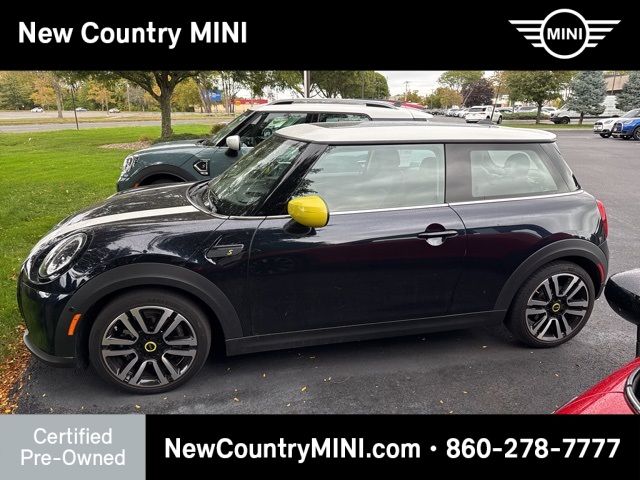 2023 Mini Cooper Hardtop SE photo 3