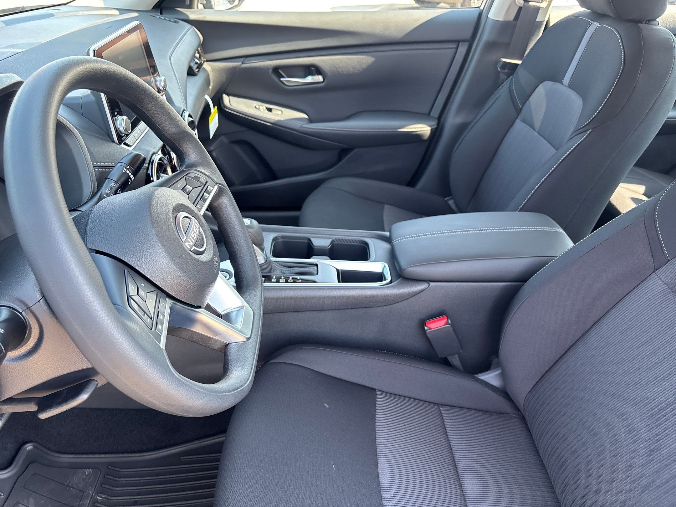2025 Nissan Sentra SV photo 5