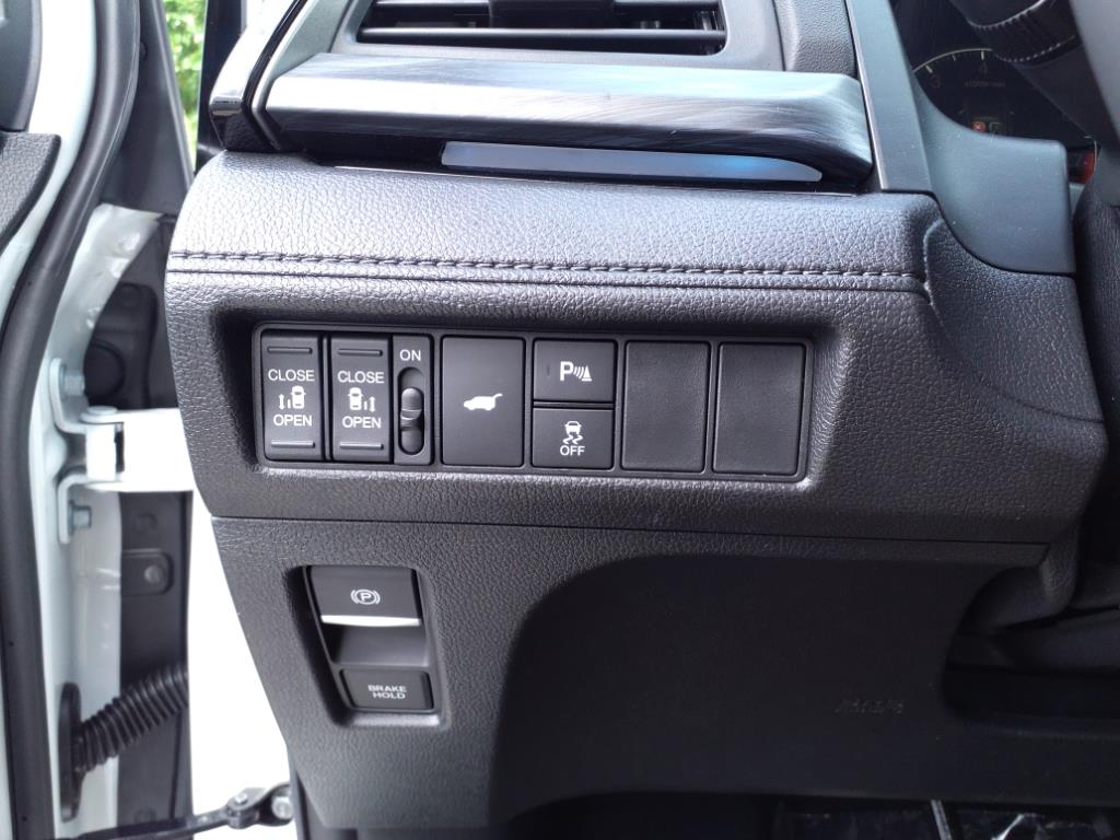 2025 Honda Odyssey Elite photo 15