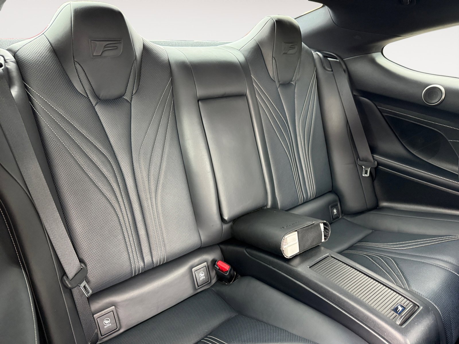 2015 Lexus RC F photo 18