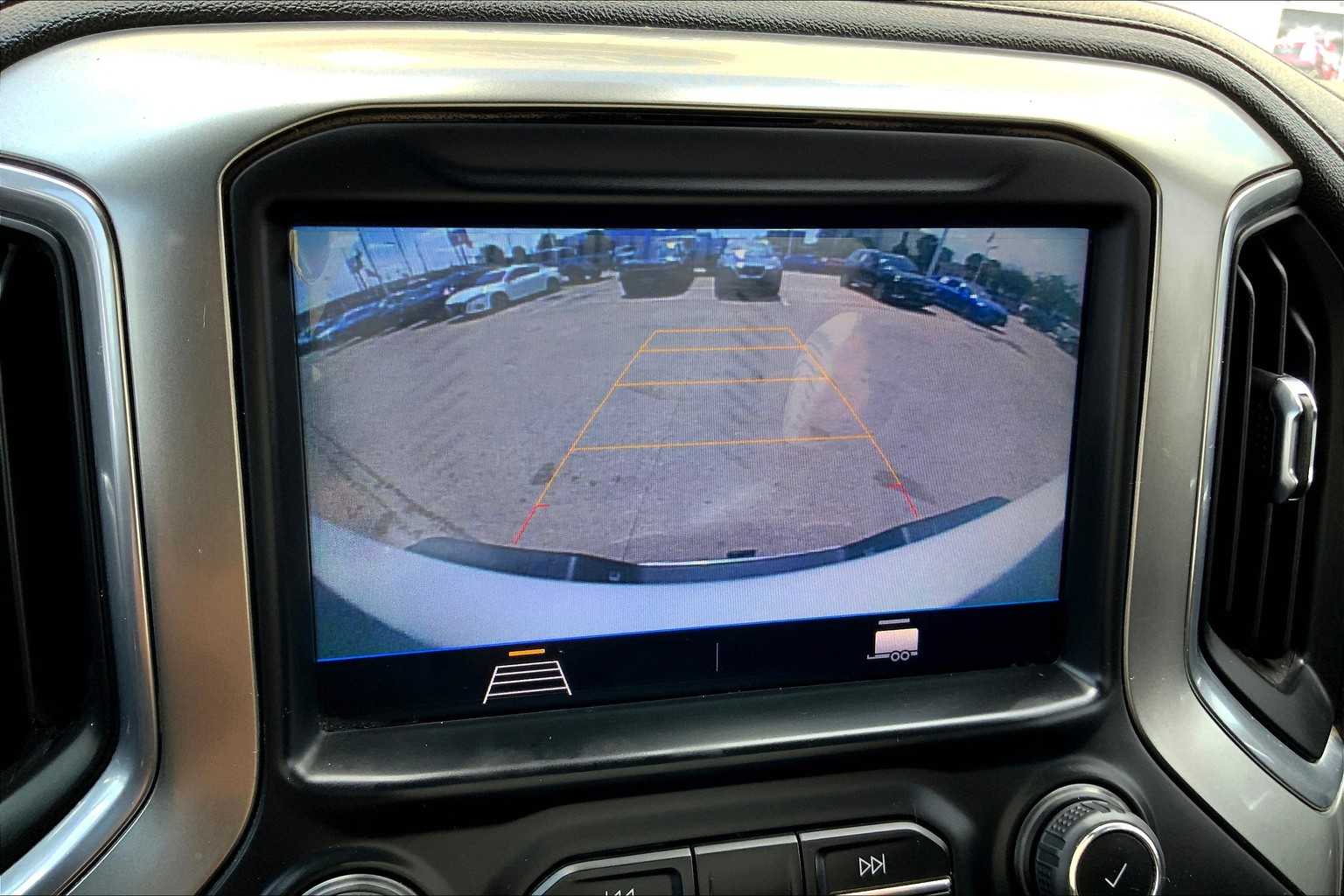 2021 Chevrolet Silverado 2500HD LT photo 24