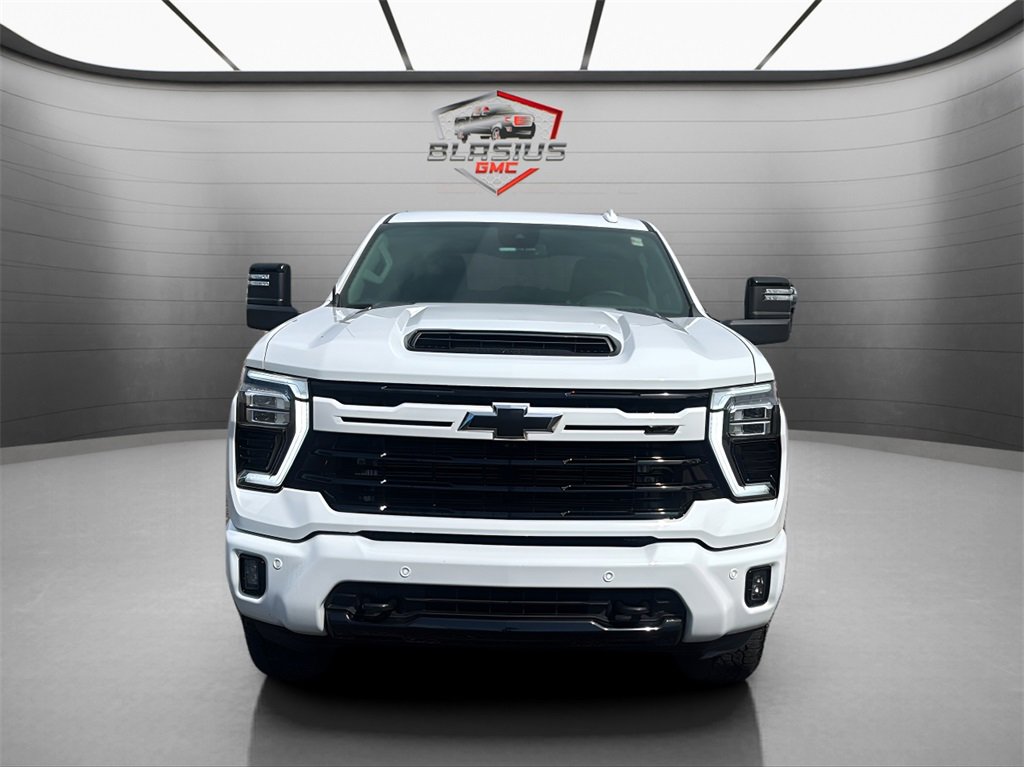 2024 Chevrolet Silverado 2500HD LTZ photo 8