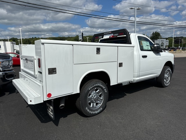 2023 Ram 2500 Tradesman photo 3