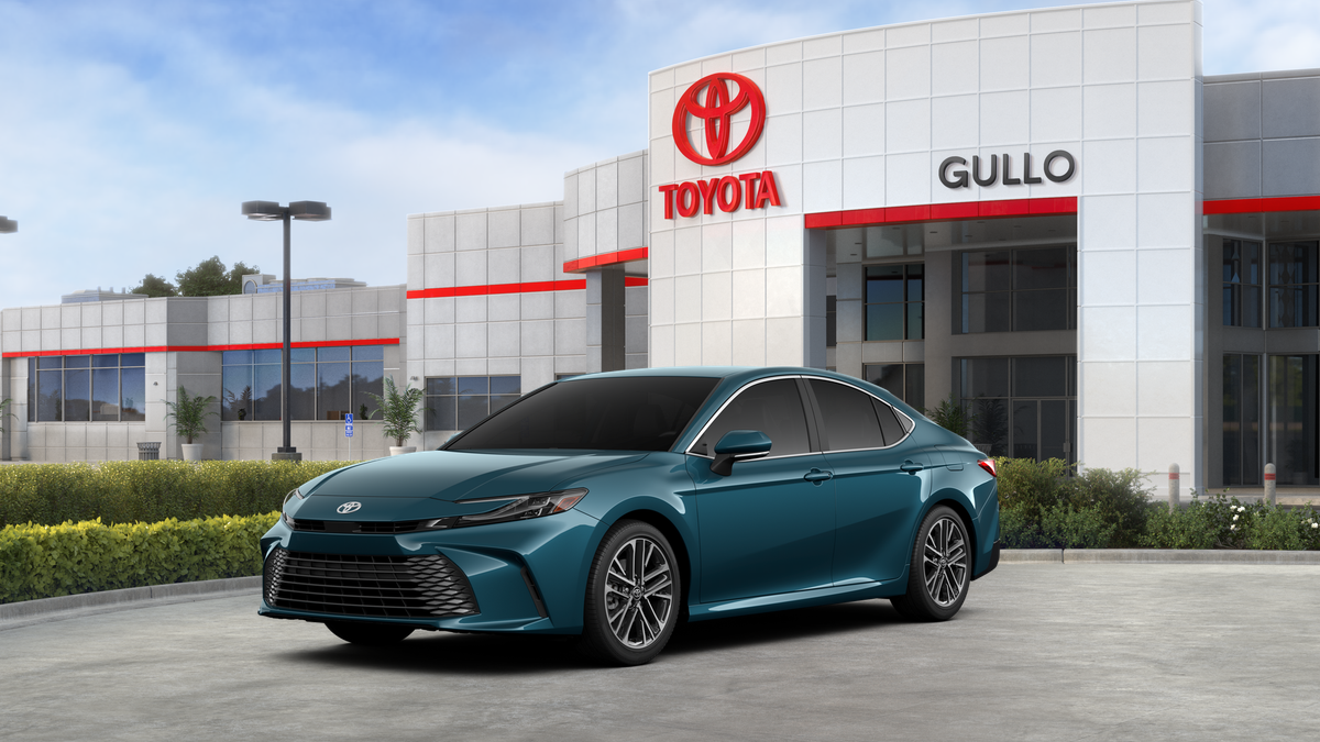 2026 Toyota Camry XLE's photo