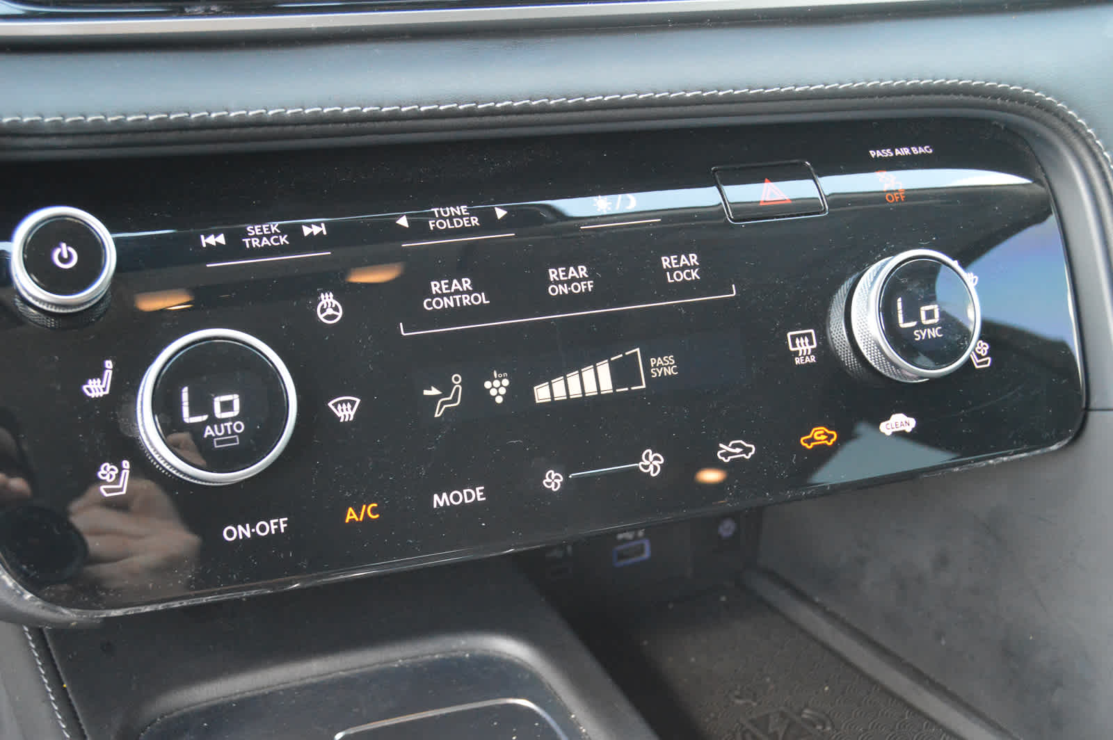 2023 Infiniti QX60 Sensory photo 12