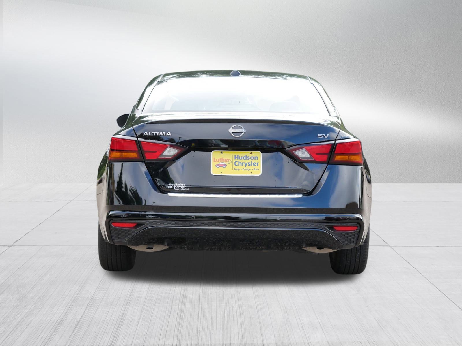 2023 Nissan Altima 2.5 SV photo 6