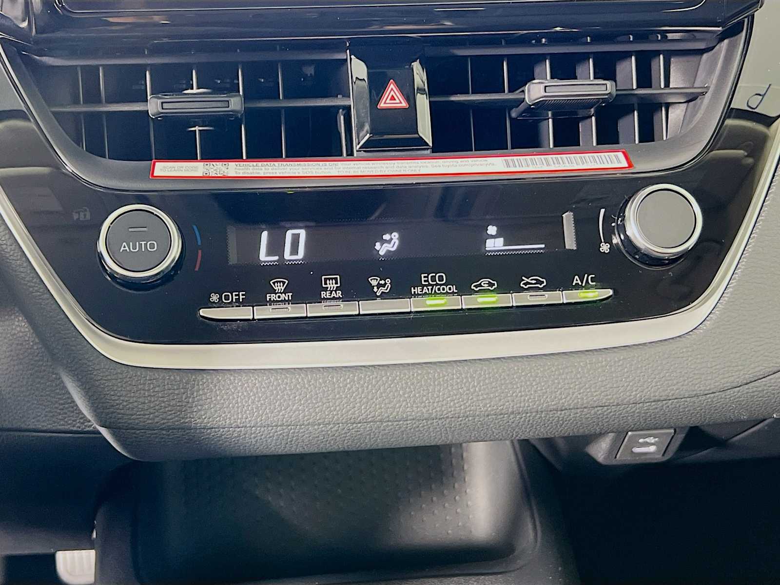 2025 Toyota Corolla LE photo 8