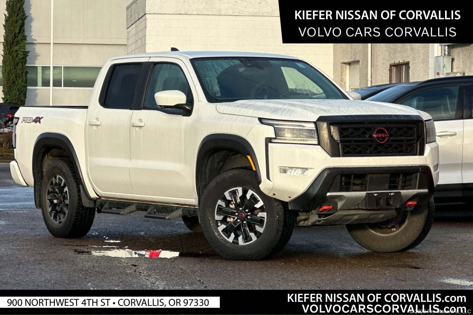 2023 Nissan Frontier PRO-4X's photo