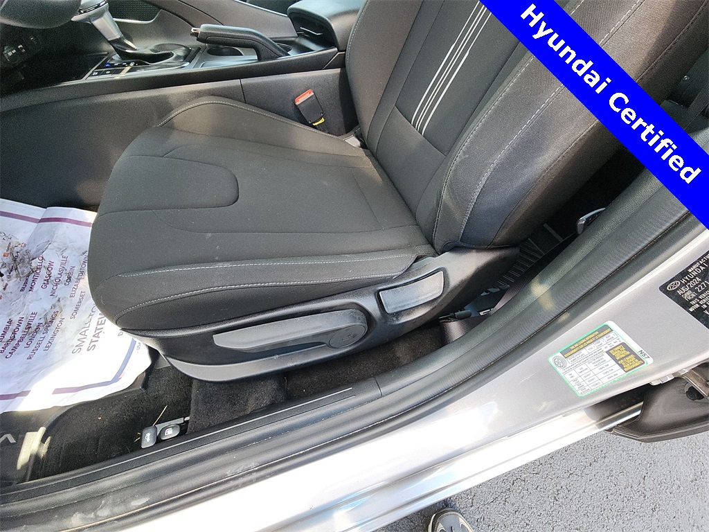2025 Hyundai Elantra SEL Sport photo 11