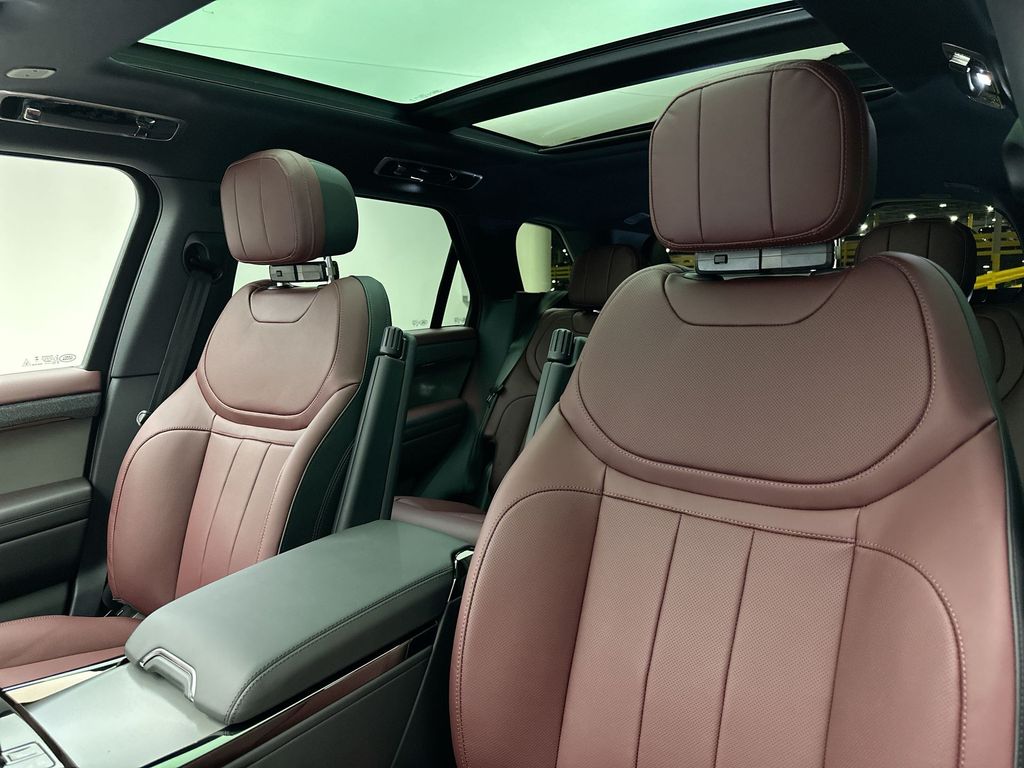 2024 Land Rover Range Rover Sport P400 Dynamic SE photo 7