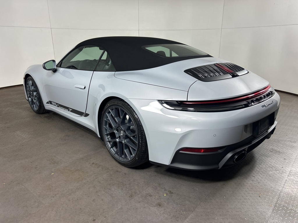 2026 Porsche 911 T photo 3