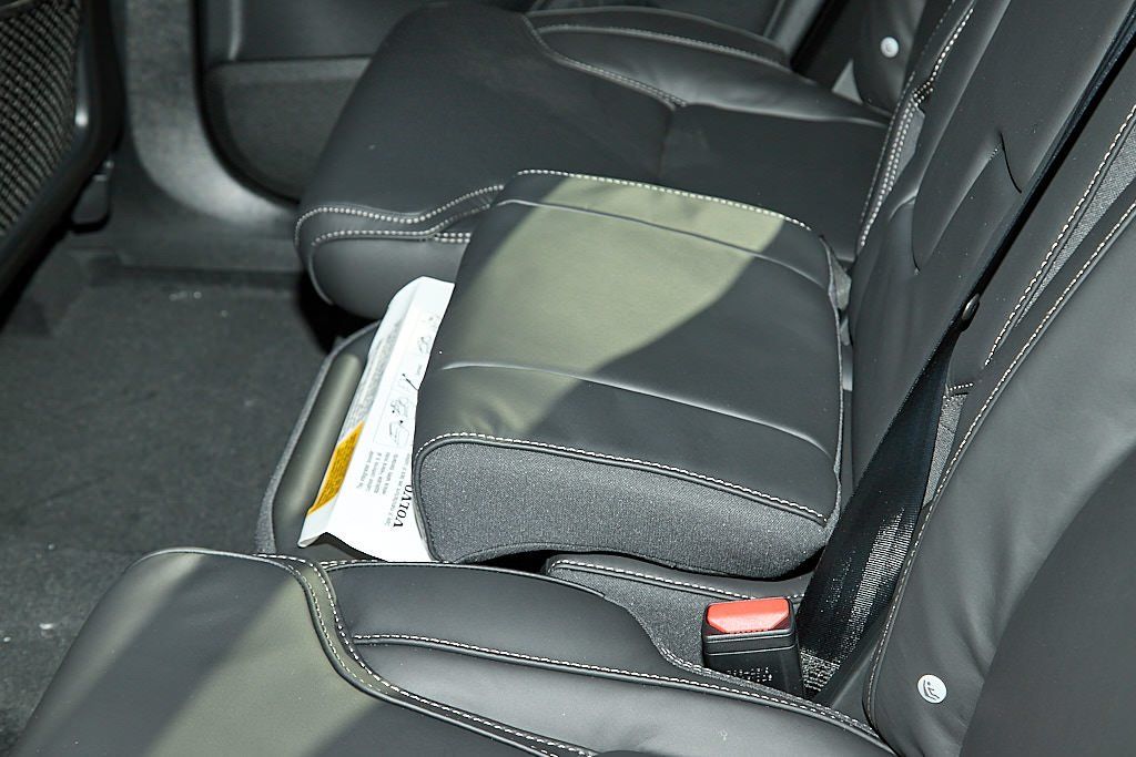 2026 VOLVO XC90 - Image 20