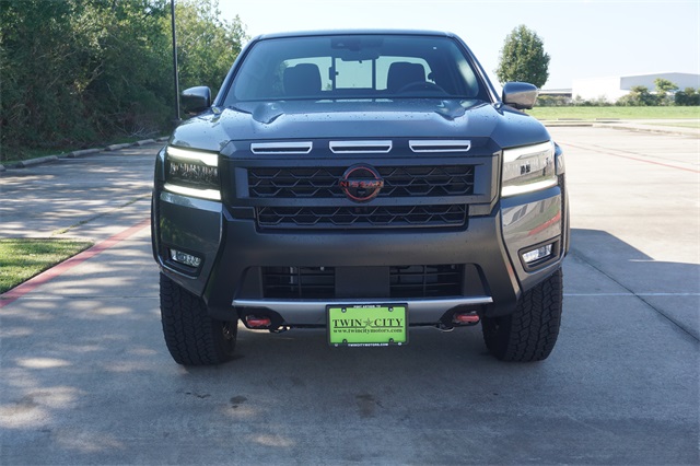 2026 Nissan Frontier LE photo 2