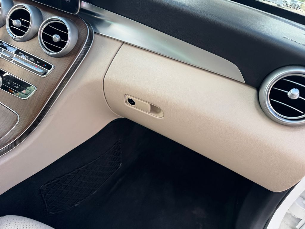 2021 Mercedes Benz C 300 photo 20