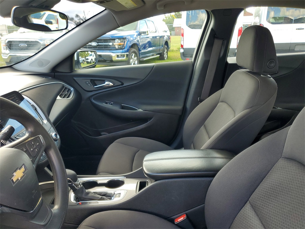2024 Chevrolet Malibu 1LT photo 11